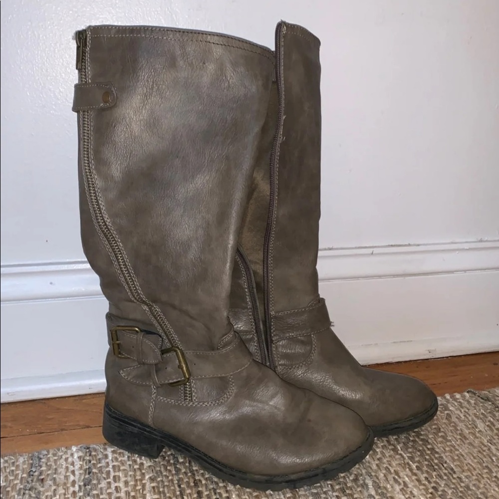 High-Calf Buckle Rider Style Boots